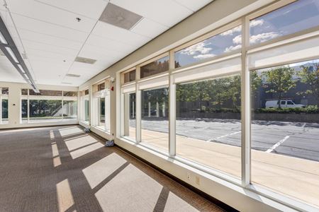 103      Space Photo Gallery 1