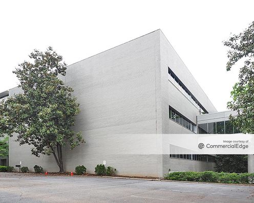 2000 Wade Hampton Blvd - Building II