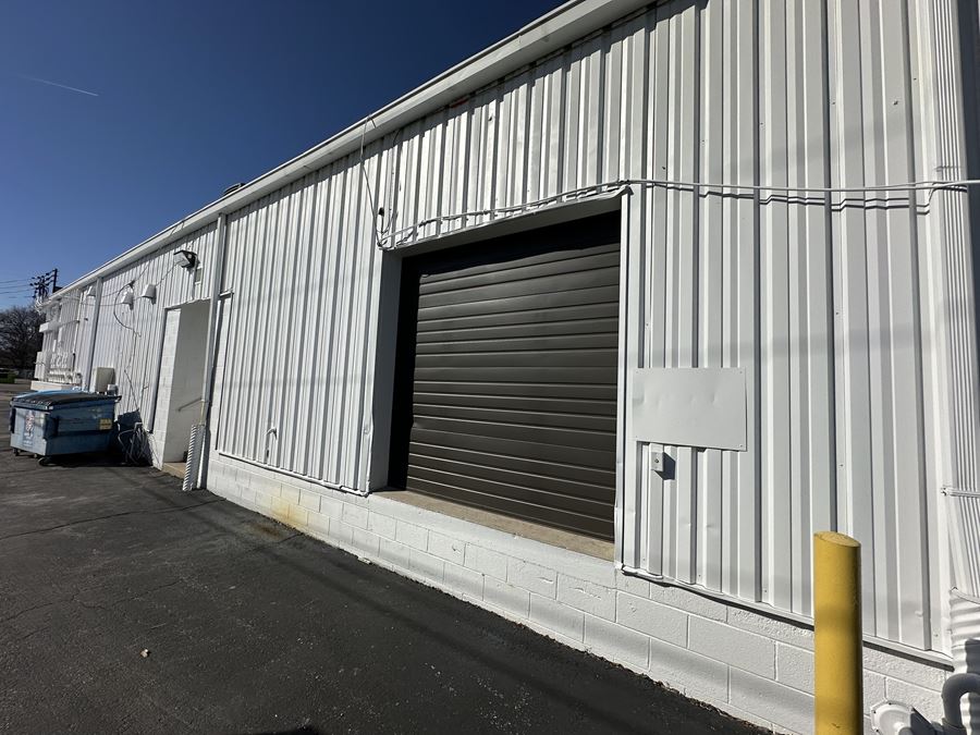 3042 E. Elm Street: ±3,280 SF of Office/Warehouse Space For Sublease