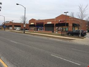 Retail Center with Parking Lot On-Site Off Halsted in Chicago - Chicago