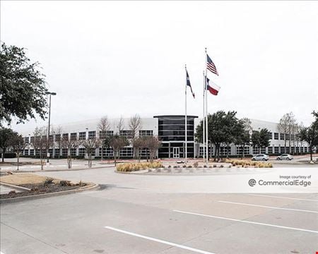 Photo of commercial space at 6200 Tennyson Pkwy in Plano