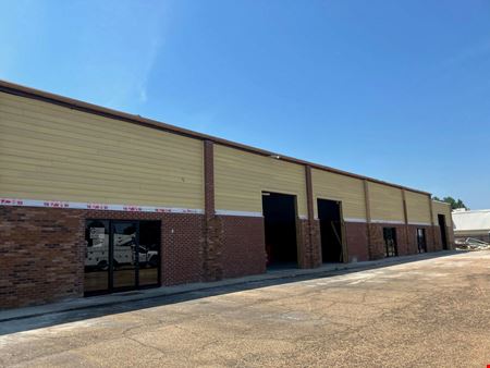 Photo of commercial space at 1018 N Flowood Dr in Flowood