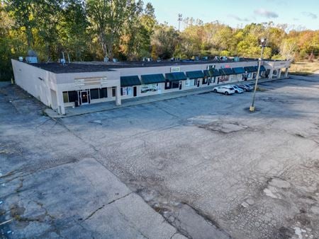 Retail space for Sale at 325-345 W Walton Blvd in Pontiac
