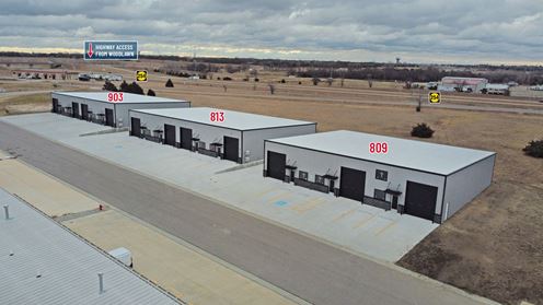 KECHI WAREHOUSE / SHOP SUITES