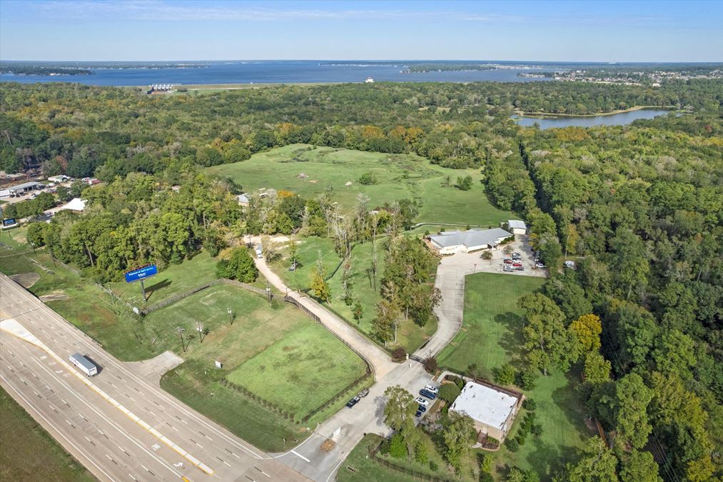 Former Creekwood Shooting Sports - 12824 Hwy 105