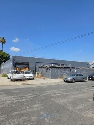 COMMERCIAL YARD / STORAGE SPACE – PERFECT FOR TOWING & PALLET STORAGE