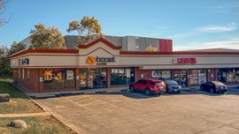 Boughton & Pinecrest Plaza