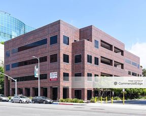 CMC Medical Plaza