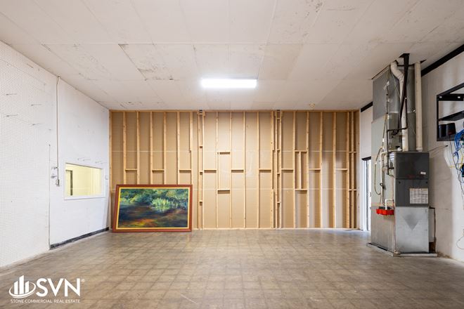 For Sublease: Mixed Use Industrial Property