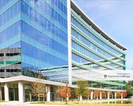 Woodbranch Plaza III - Linde Plaza