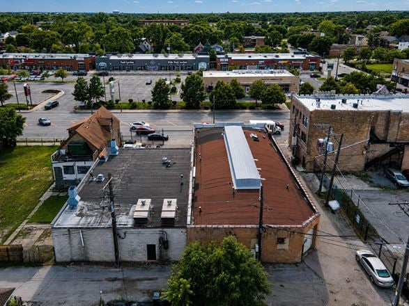 6915 S Ashland Ave