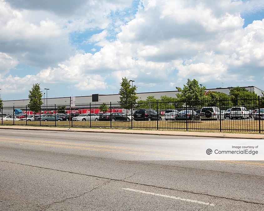1401 North Cicero Avenue, Chicago, IL Industrial Building
