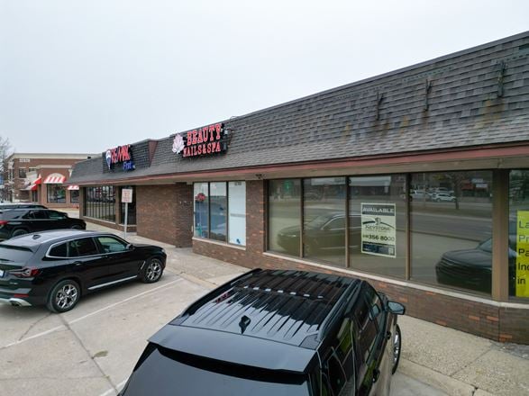 32778-32782 Woodward Ave
