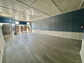 2226 E 75th - +/-1,250 SF Commercial Storefront - C1-2 ZONING