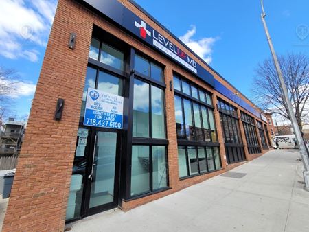 Commercial space for Rent at 320 East 204th St in The Bronx