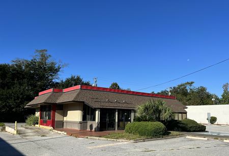 Photo of commercial space at 3917 Rivers Ave in North Charleston