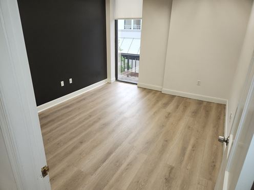 Executive Office Suites for Lease at The Blackstone Building (Internet Included)