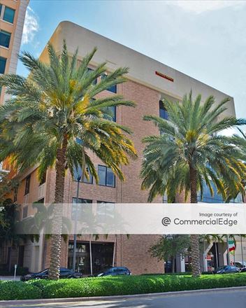 2555 Ponce