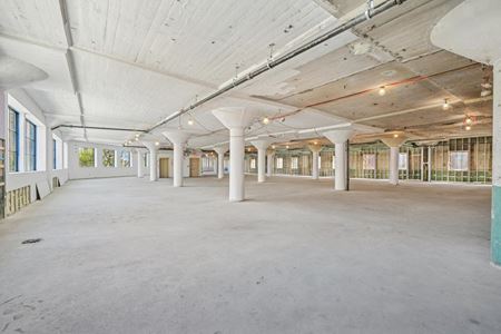 CON-081 Space Photo Gallery 9