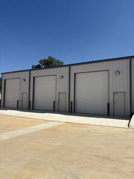 124 Golf Ave.  |  Tyler, TX 75702 Industrial Warehouse Unit