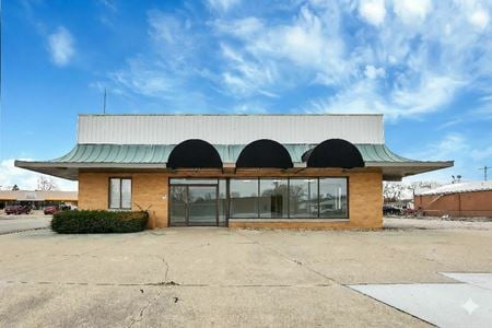 Retail space for Sale at 955 North Main Street in Urbana