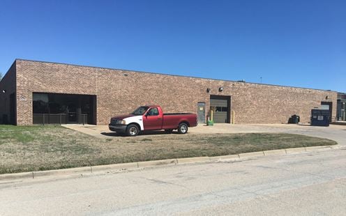 SOUTH INDUSTRIAL WAREHOUSE/MANUFACTURING