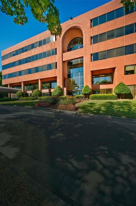 Office space for Rent at 975 Johnson Ferry Road NE in Atlanta