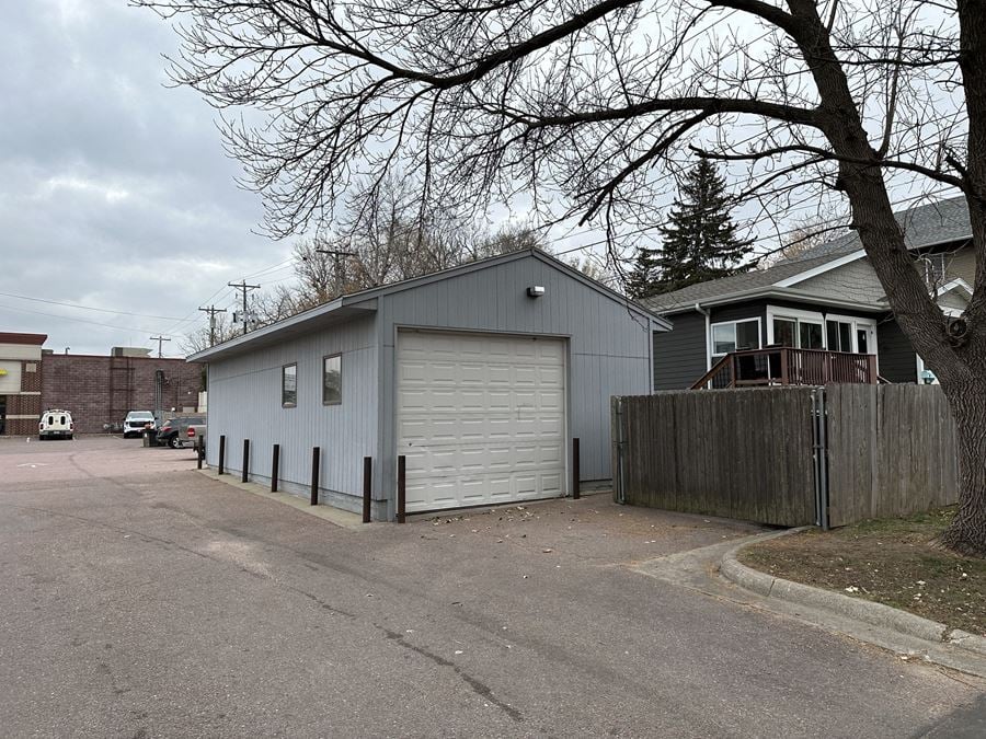 405 W 16th Street