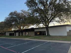 MacArthur Professional Building - For Lease