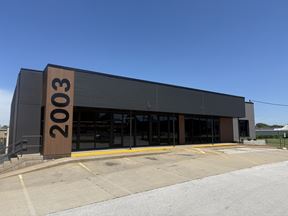 RETAIL BUILDING FOR SALE OR LEASE AT KEARNEY & GLENSTONE