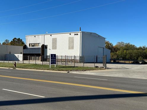 3490 Manchester Trafficway