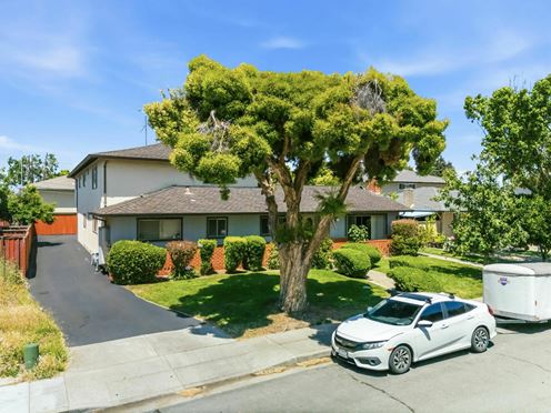 651 Belladonna Ct