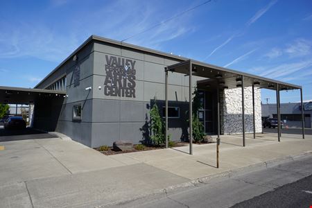 Photo of commercial space at 401 S 7th Street in Sunnyside