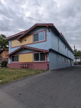 215 Coventry Dr