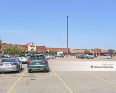 Arkansas Court Shopping Center