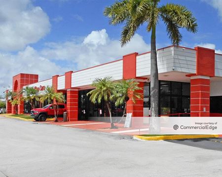 Retail space for Rent at 21151 NW 2nd Avenue in Miami