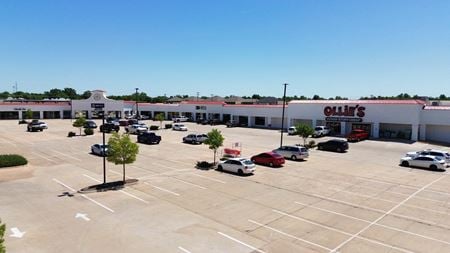 Retail space for Rent at 800-828 W Edmond Rd in Edmond