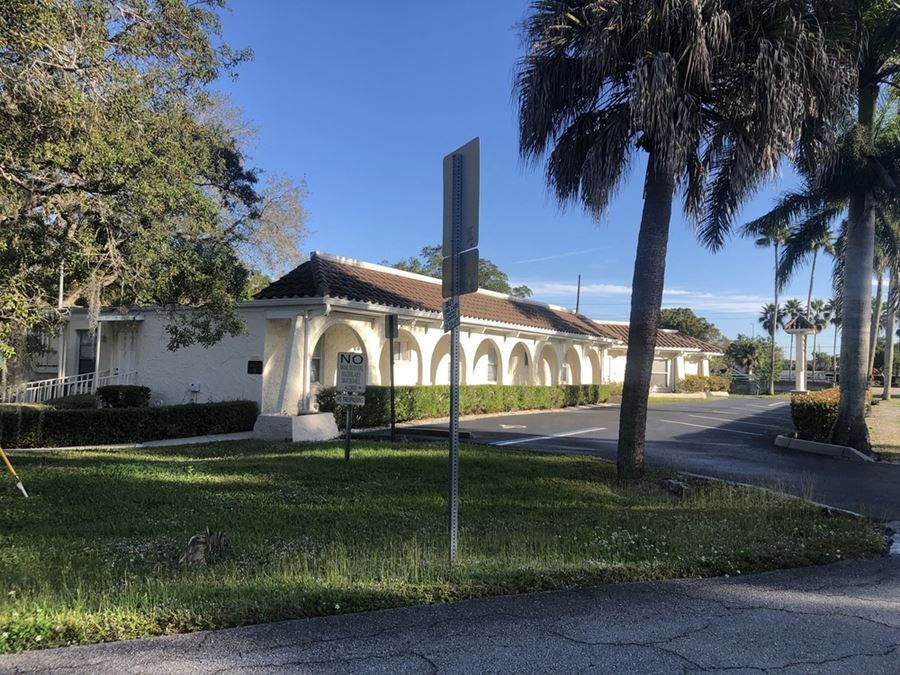 Naples Commercial Building With Land