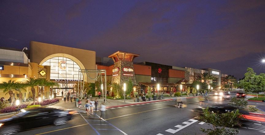 Los Cerritos Center