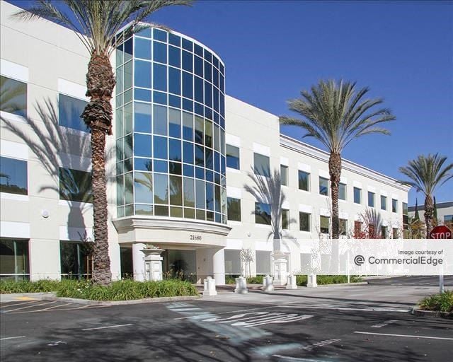 Gateway Corporate Center - 21680 Gateway Center Drive