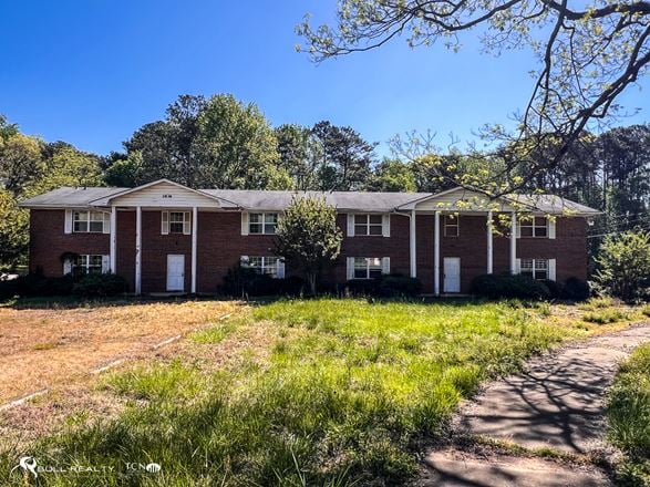 Redevelopment or Education/Religious Site | Bank Owned | ±23.8 Acres | East Point - Atlanta MSA