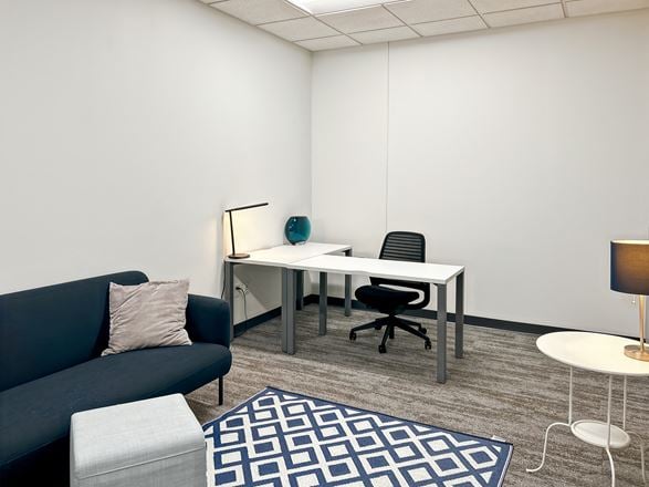 Regus - Bloomington - 4470 W 78th Street Cir