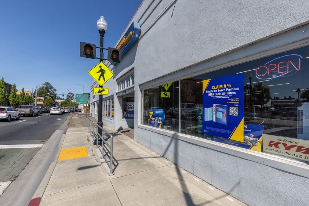 Retail Building in Downtown Sebastopol