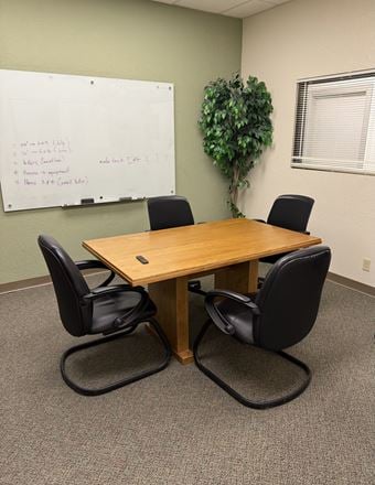 404 Executive Center Blvd
