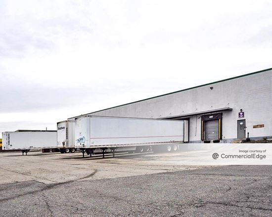 220-240 Anderson Avenue & 245 West Commercial Avenue