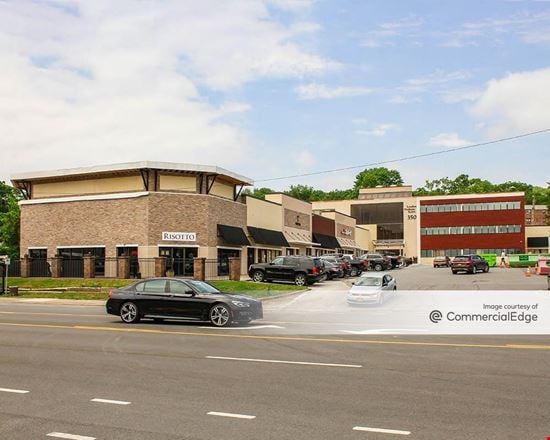 Loudon Plaza
