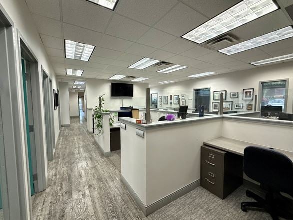 Prime Mid-Valley Office Space