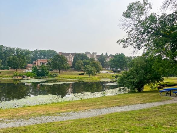 NH, Nashua – One Tara Boulevard