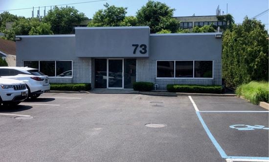 73 Glen Cove Rd