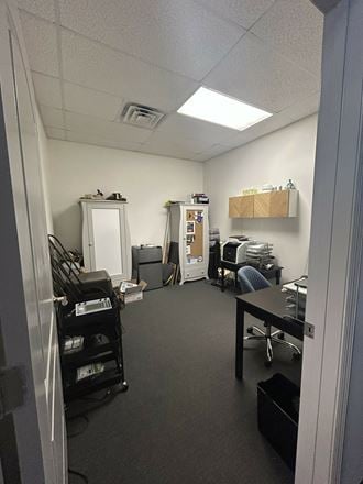 Office Space w/ Long-Term Tenants in Place